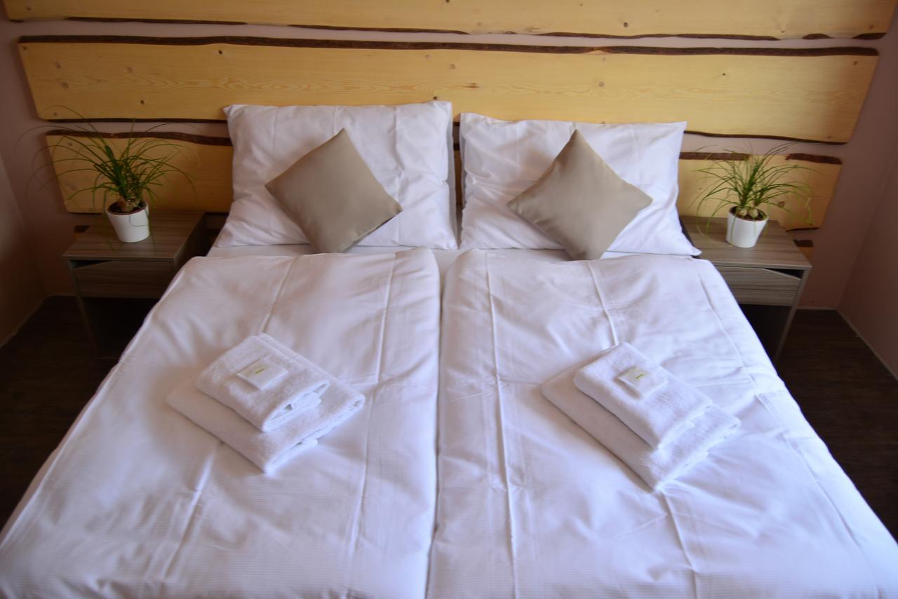 Hotel Obzor Pec pod Snezkou Exteriör bild