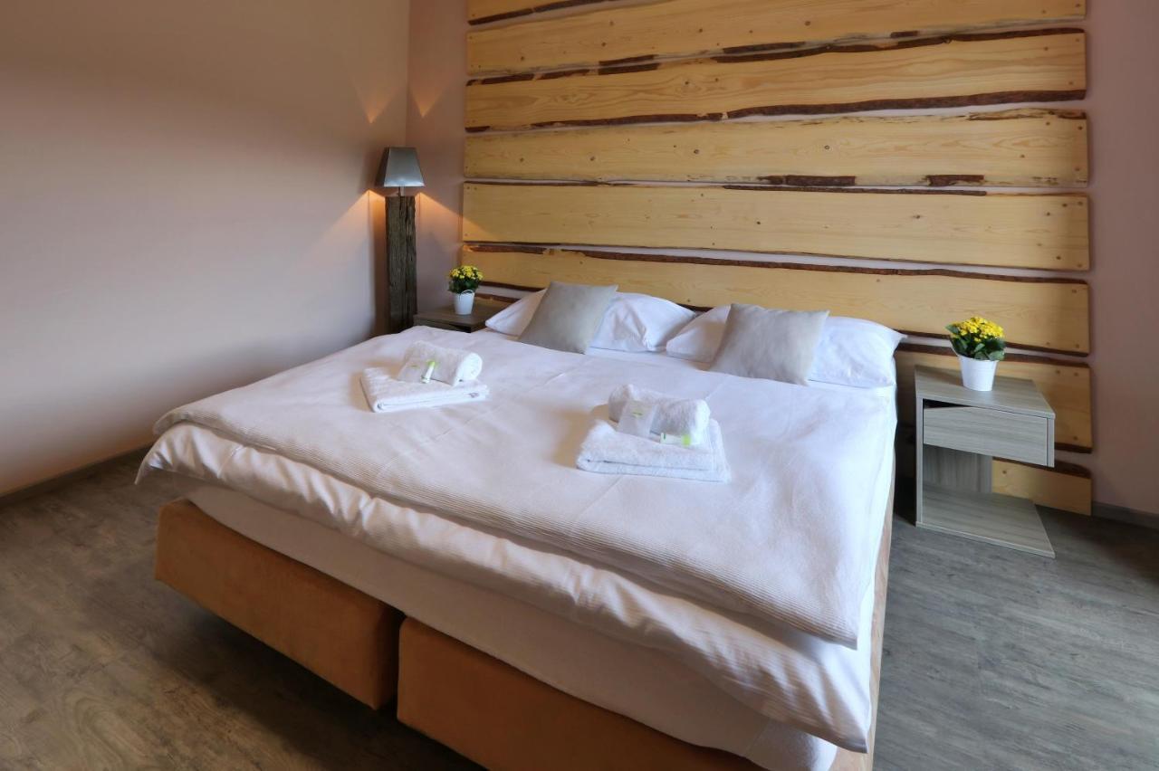 Hotel Obzor Pec pod Snezkou Exteriör bild